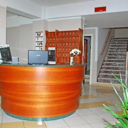 Columbia 3*